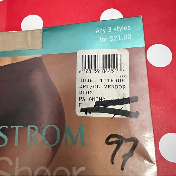Vintage Nordstrom Sheer nylons - Picture 5 of 6